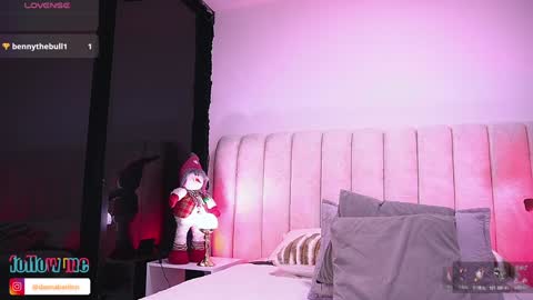 Snapshot of dannaberlin chatting on 11-06-25, 07:37 Danna Berlin online show from 11-06-25, 07:37