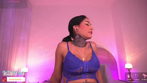 Snapshot of dannaberlin chatting on 11-21-25, 07:23 Danna Berlin online show from 11-21-25, 07:23