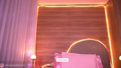 Snapshot of dannaberlin chatting on 02-12-26, 07:20 Danna Berlin online show from 02-12-26, 07:20