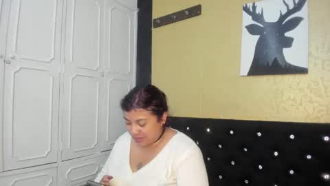 Snapshot of dannagarza chatting on 02-14-25, 03:54 Danna Garza online show from 02-14-25, 03:54