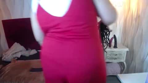 Snapshot of dannagarza chatting on 11-23-25, 04:56 Danna Garza online show from 11-23-25, 04:56