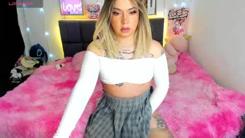 dannia_13 online show from 11-09-25, 02:21