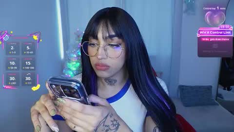    online show from 12-19-25, 07:43