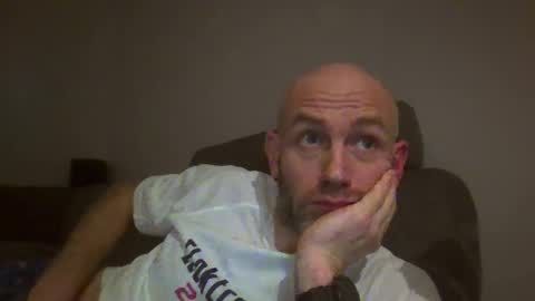 Snapshot of danny81boy chatting on 02-08-25, 11:24 danny81boy online show from 02-08-25, 11:24