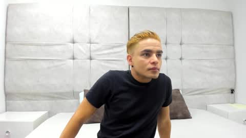 Snapshot of danny_butt_ chatting on 12-02-24, 12:51 Daniel online show from 12-02-24, 12:51