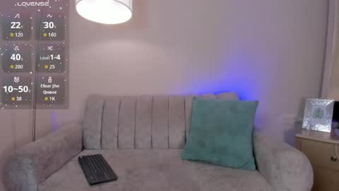 Snapshot of danny_doll_ chatting on 04-25-26, 02:03 Danny online show from 04-25-26, 02:03