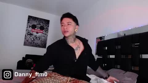 Snapshot of danny_stark chatting on 03-02-25, 05:58 Danny  online show from 03-02-25, 05:58