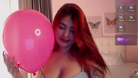 Snapshot of dannya_rhodes_ chatting on 12-10-24, 12:06 Dannya Rhodes online show from 12-10-24, 12:06