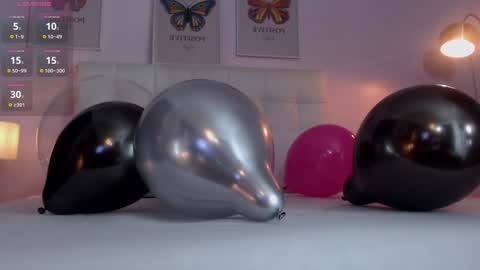 Snapshot of dannya_rhodes_ chatting on 12-11-24, 11:10 Dannya Rhodes online show from 12-11-24, 11:10