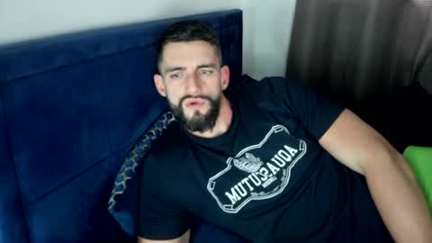 Snapshot of dannyk1990 chatting on 01-08-25, 02:25 Naughtystr8D online show from 01-08-25, 02:25