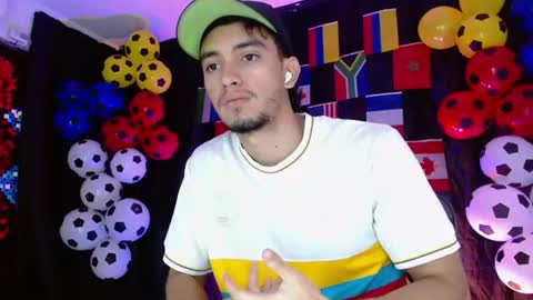 Snapshot of dante_18cm chatting on 06-20-26, 12:36 Dante online show from 06-20-26, 12:36