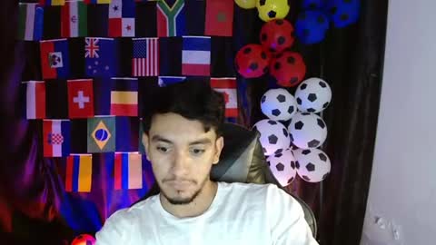 Snapshot of dante_18cm chatting on 07-18-26, 12:26 Dante online show from 07-18-26, 12:26