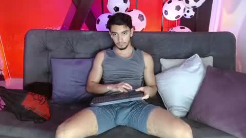 Snapshot of dante_18cm chatting on 07-24-26, 12:52 Dante online show from 07-24-26, 12:52