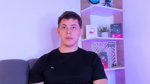 Snapshot of dante_seductor chatting on 02-15-26, 09:11 Dante online show from 02-15-26, 09:11