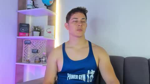 Snapshot of dante_seductor chatting on 02-17-26, 08:04 Dante online show from 02-17-26, 08:04