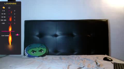  A L E J A N D R O  online show from 02-07-25, 09:58