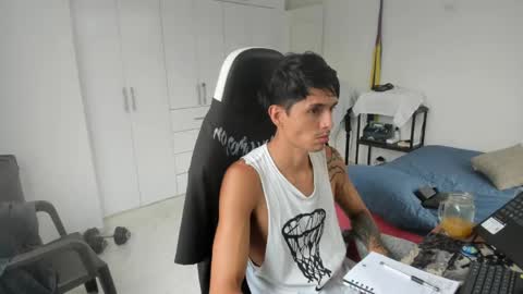 X Dante7373574 online show from 04-12-26, 10:37