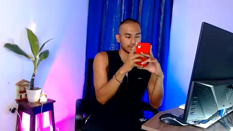 Snapshot of dantesantoro chatting on 08-06-26, 04:31 Dante Santoro online show from 08-06-26, 04:31