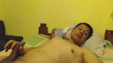 Snapshot of dantesantosdegollado chatting on 07-30-26, 05:17 iobitobit online show from 07-30-26, 05:17