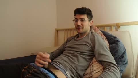 Snapshot of dantheman233 chatting on 12-27-24, 09:22 Daniel online show from 12-27-24, 09:22