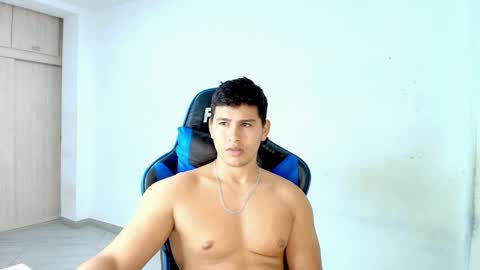 Snapshot of dantraxx chatting on 02-05-26, 09:30 Dantraxx online show from 02-05-26, 09:30