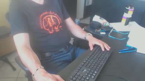 Snapshot of danyblueyes71 chatting on 04-24-26, 02:52 Dany online show from 04-24-26, 02:52
