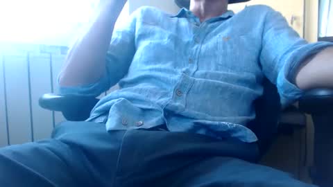 Snapshot of danyblueyes71 chatting on 06-08-26, 01:00 Dany online show from 06-08-26, 01:00