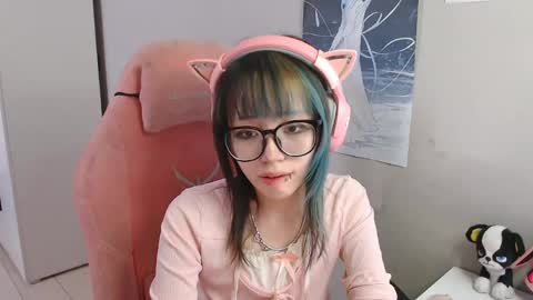 danyelleeyermann online show from 05-04-26, 01:07