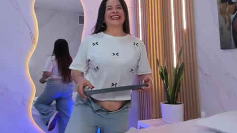 Daphne online show from 10-02-25, 03:13