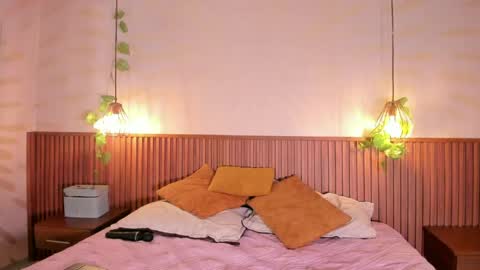 Daphne online show from 04-11-26, 07:45