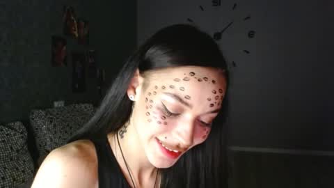 Daphne Darkthorn online show from 10-31-25, 04:52