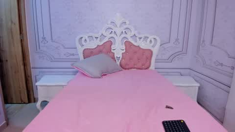 Snapshot of daphne_fox_ chatting on 03-04-25, 08:46 Daphne  online show from 03-04-25, 08:46