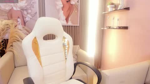 Snapshot of daphne_fox_ chatting on 11-09-25, 02:48 Daphne online show from 11-09-25, 02:48