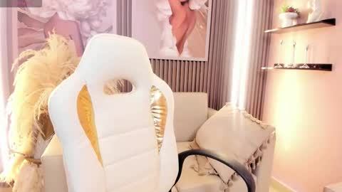 Snapshot of daphne_fox_ chatting on 11-30-25, 02:37 Daphne online show from 11-30-25, 02:37