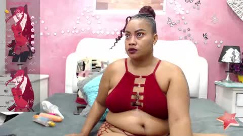 Snapshot of daphneeglow chatting on 03-10-25, 12:48 daphneeglow online show from 03-10-25, 12:48