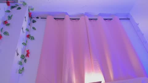 Snapshot of daphnewalker__ chatting on 06-25-26, 11:26 Daphne online show from 06-25-26, 11:26