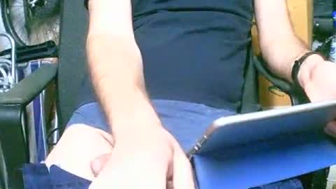 Snapshot of dar12173 chatting on 06-22-26, 06:54 dar12173 online show from 06-22-26, 06:54