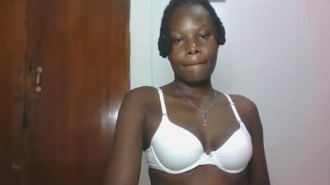 ESTHER online show from 10-26-25, 05:41