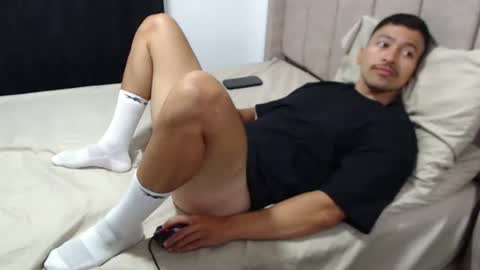 Snapshot of darekgates chatting on 06-13-26, 04:38 Darekgates online show from 06-13-26, 04:38