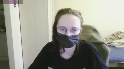 Darin online show from 04-18-26, 12:09