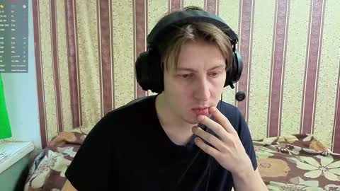 darienlarge online show from 12-17-25, 10:32