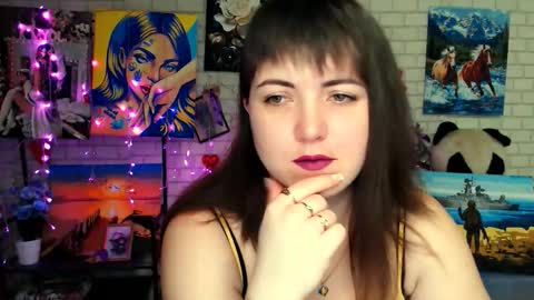 Snapshot of darina_m_ chatting on 02-15-26, 05:15 Darina online show from 02-15-26, 05:15