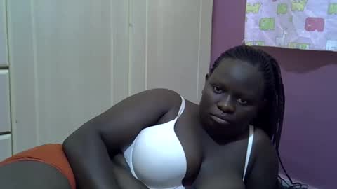 Snapshot of daring_divaa chatting on 01-17-26, 07:35 Diva baby online show from 01-17-26, 07:35