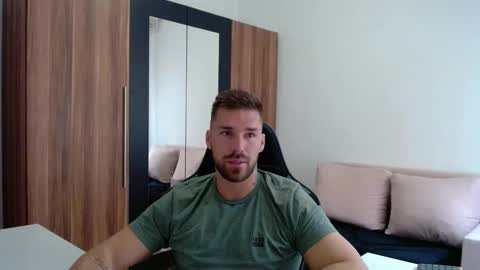 darius_94 online show from 05-15-26, 05:47