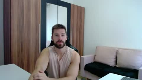 Snapshot of darius_94 chatting on 06-20-26, 08:39 darius_94 online show from 06-20-26, 08:39