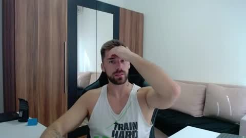Snapshot of darius_94 chatting on 07-07-26, 07:09 darius_94 online show from 07-07-26, 07:09