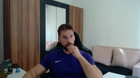 Snapshot of darius_94 chatting on 07-18-26, 06:50 darius_94 online show from 07-18-26, 06:50
