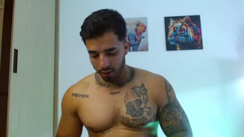 Snapshot of darius_phoenix chatting on 07-03-26, 05:19 Darius Phoenix online show from 07-03-26, 05:19