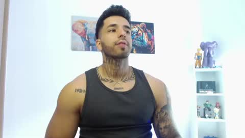 Snapshot of darius_phoenix chatting on 07-09-26, 06:01 Darius Phoenix online show from 07-09-26, 06:01