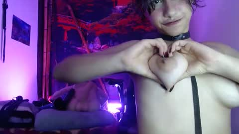 Snapshot of dark_doll5 chatting on 02-01-25, 11:37 dark_doll5 online show from 02-01-25, 11:37